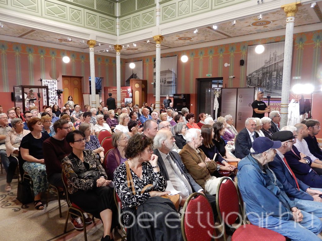 Konrád-emlékpad avatás 55